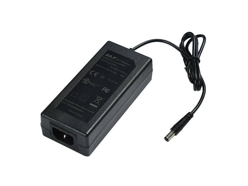 F10 60W 桌面式 適配器