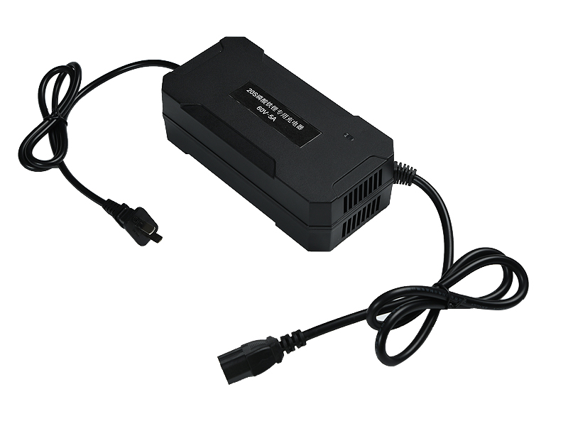 電動車充電器 電動車充電器